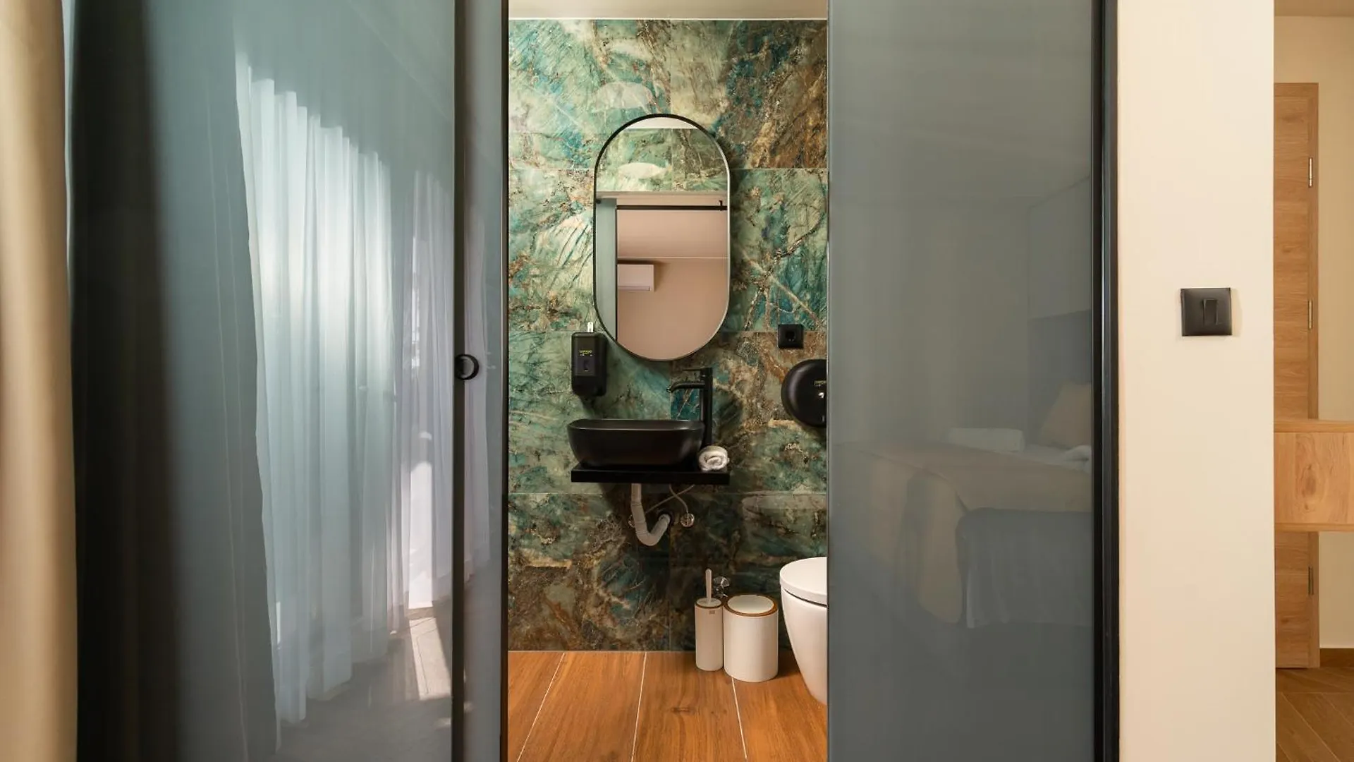 Palma 5 Premium Rooms Porec Bed & Breakfast